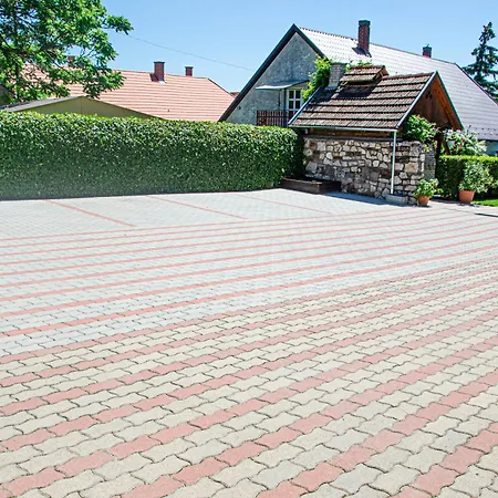 Bánóporta Vendégház Köveskál
