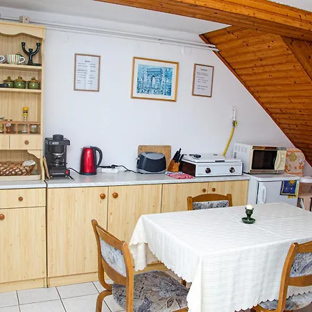 Bánóporta Köveskál