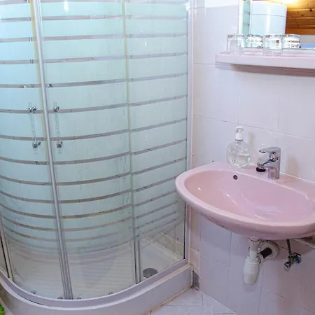 Banoporta 4* Köveskál