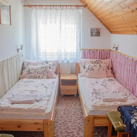 Bánóporta 4* Köveskál
