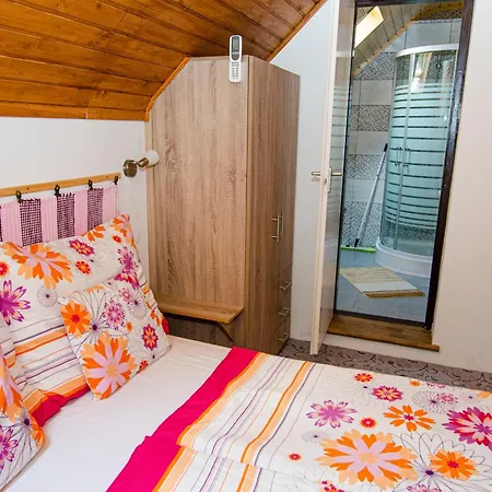 Banoporta 4* Köveskál