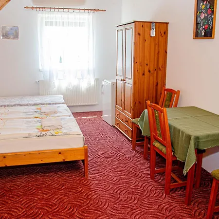 Penzion Banoporta Köveskál